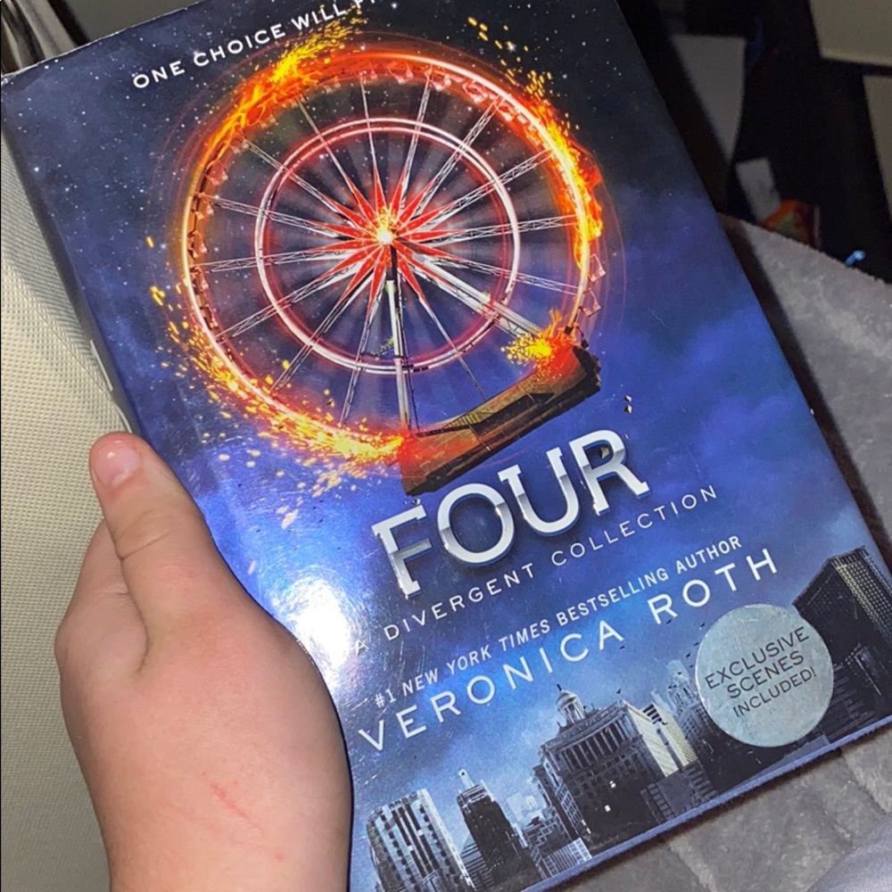 FOUR - a divergent collection